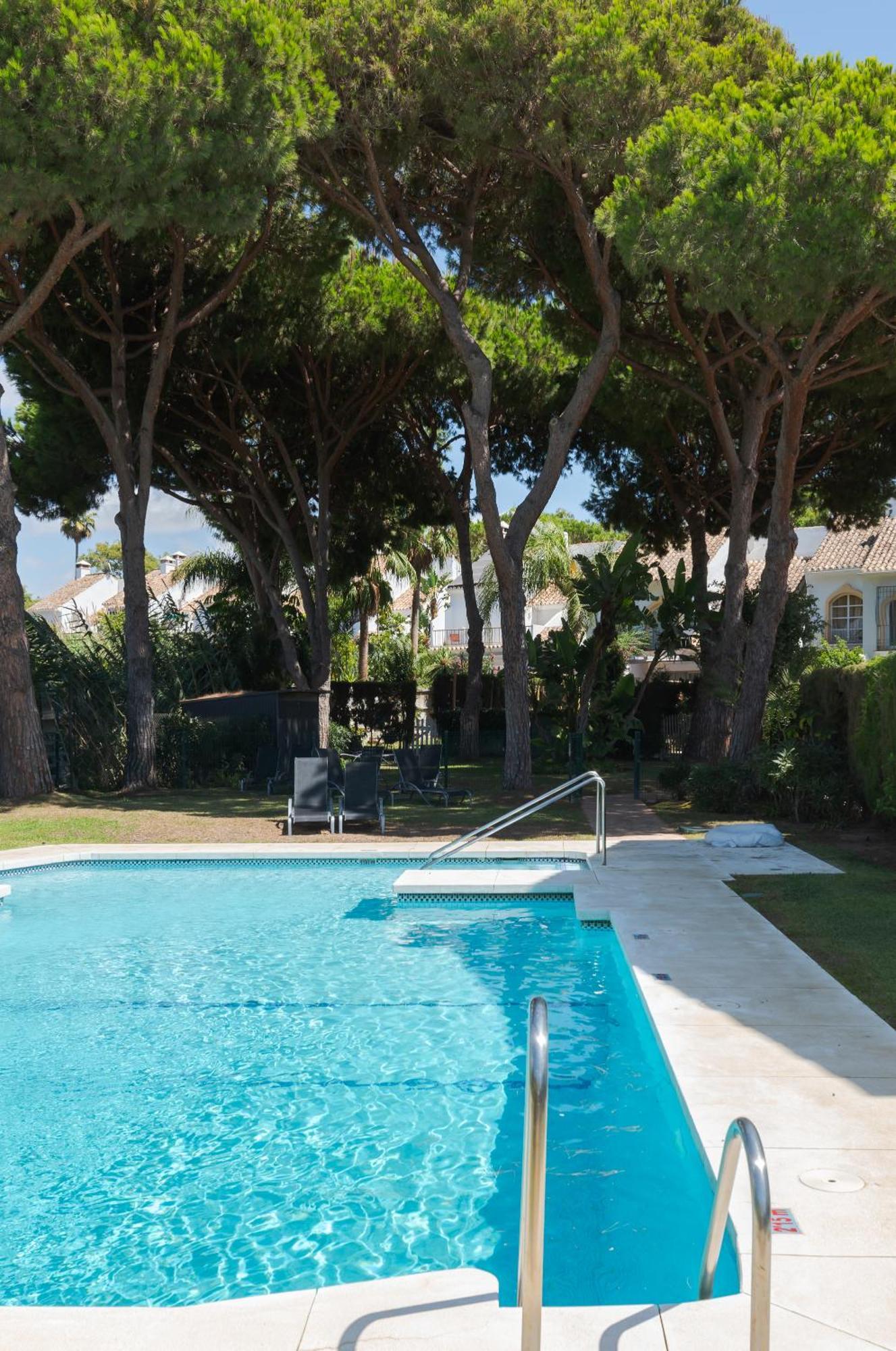 Wintowinrentals Townhouse, Pool & Beach Marbella Eksteriør billede