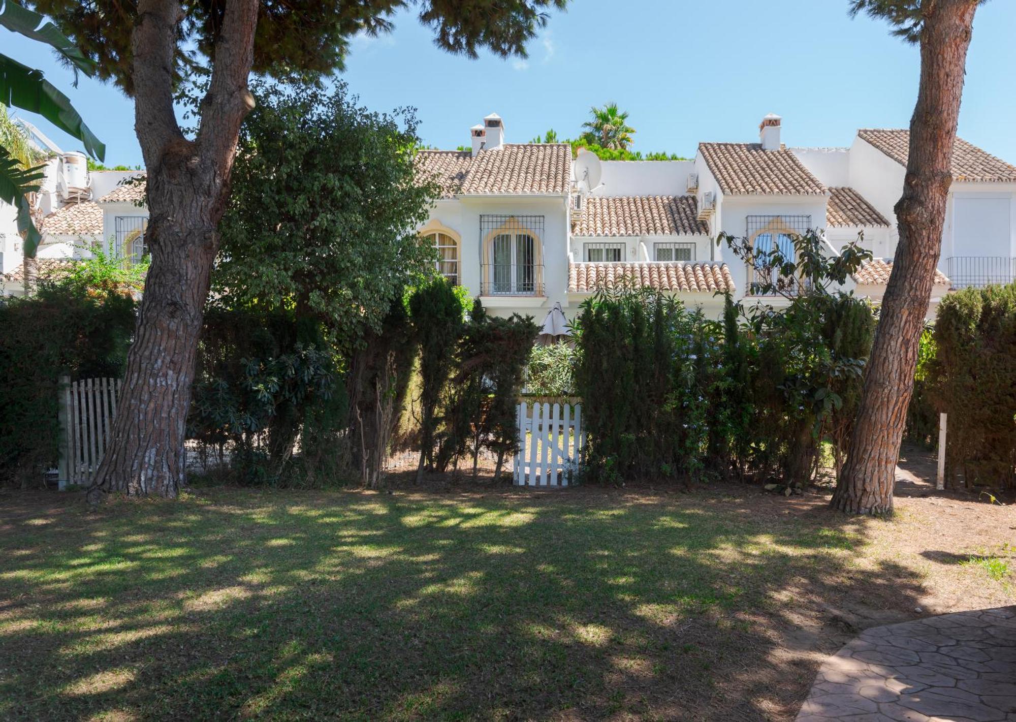 Wintowinrentals Townhouse, Pool & Beach Marbella Eksteriør billede